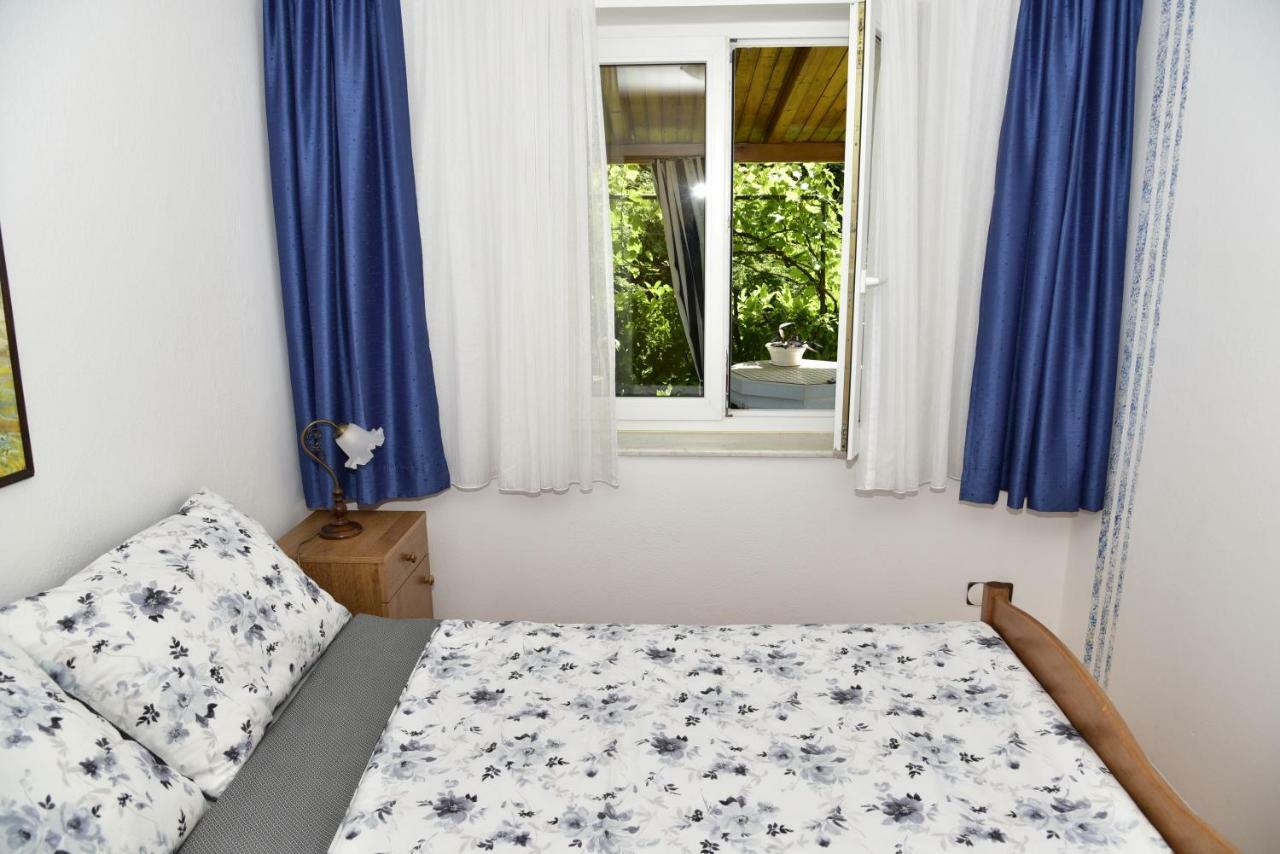 Apartment Blumen Oase Malinska Exterior photo