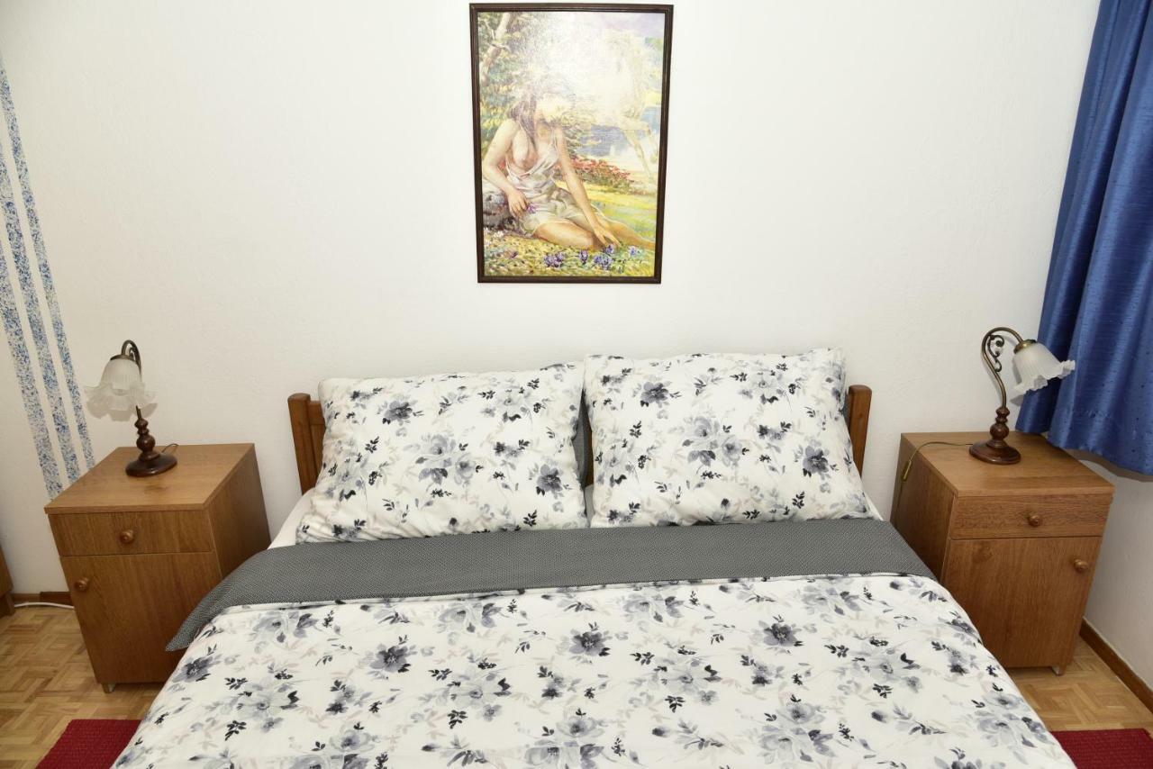 Apartment Blumen Oase Malinska Exterior photo